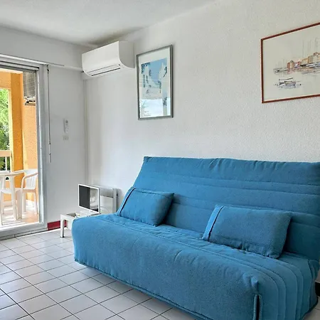 Apartment Au Lavandou - 4 Couchages, Climatise, Balcon, Piscine, Parking Inclus - Fr-1-251-480 *